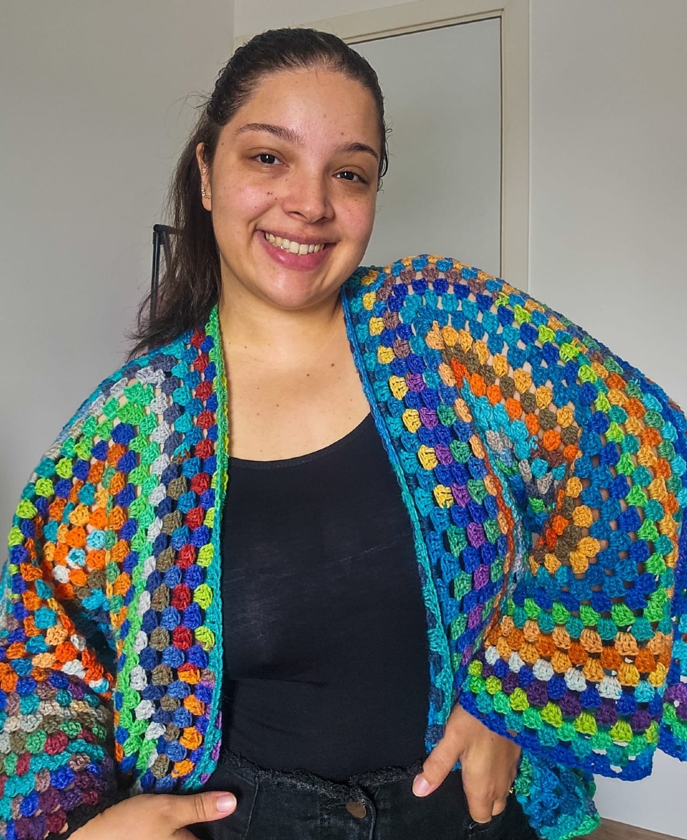 Cardigan Hexagonal De Crochê