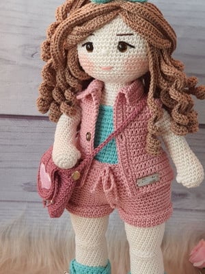 Boneca Amigurumi De Crochê