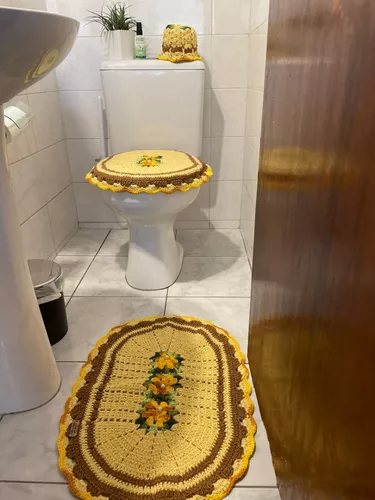 Tapete Amarelo De Crochê